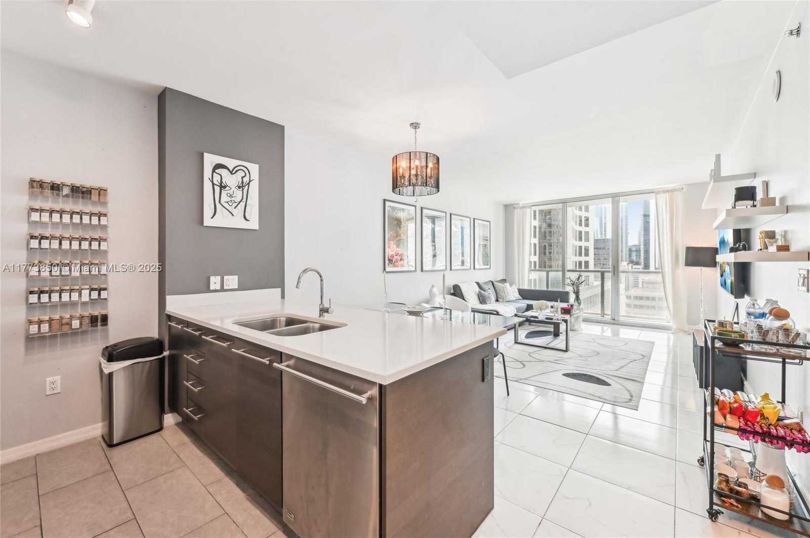 Small Image of 55 SOUTH EAST 6TH ST #1608, Miami Number 5