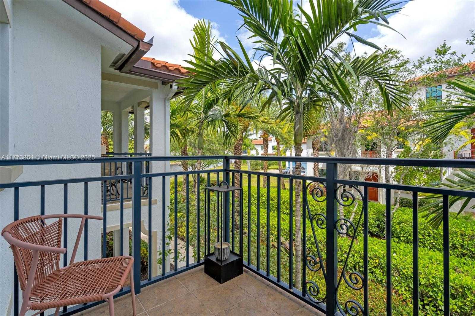 Small Image of 11534 SOUTH WEST 15TH ST #11534, Pembroke Pines Number 21