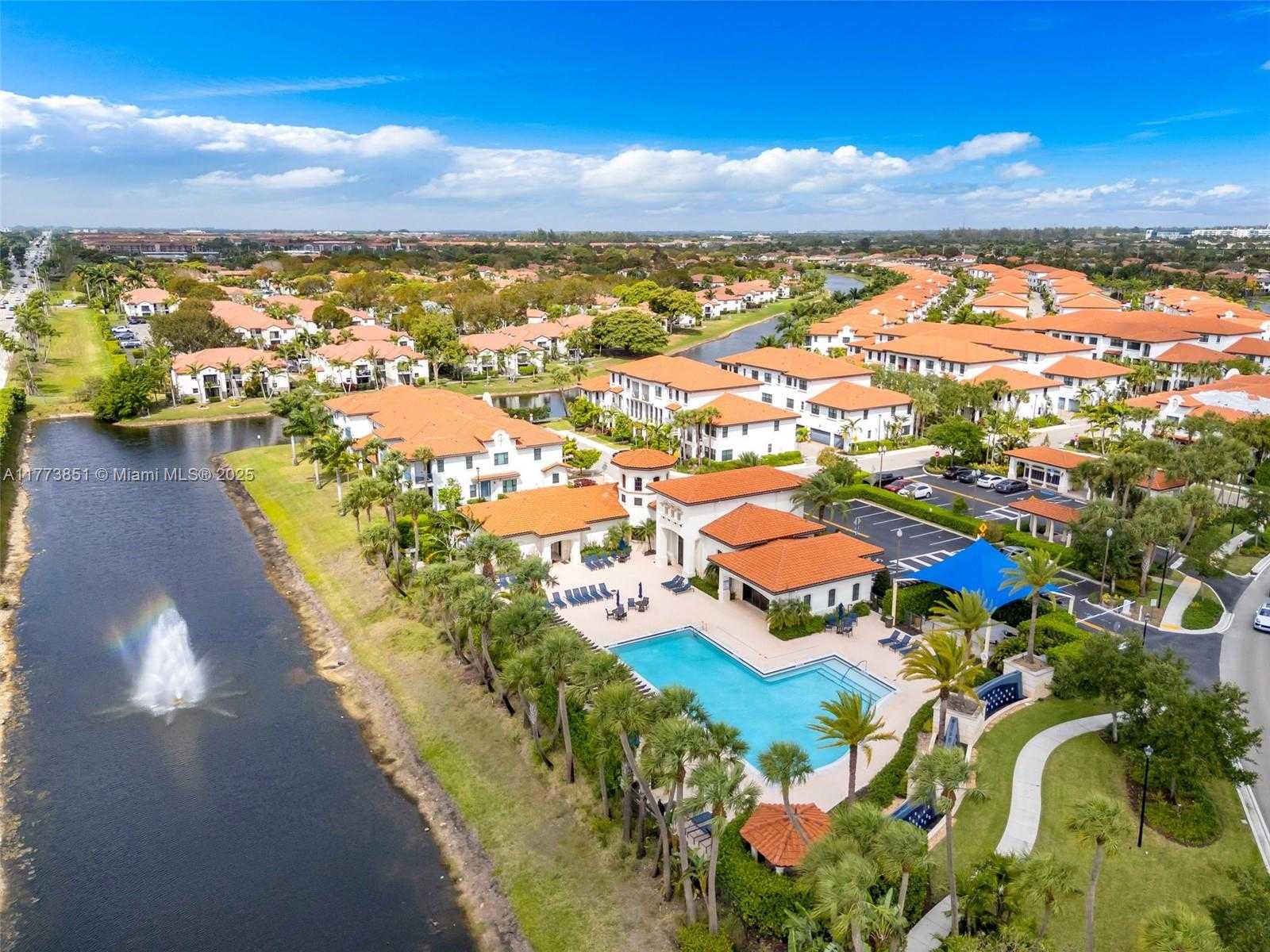 Small Image of 11534 SOUTH WEST 15TH ST #11534, Pembroke Pines Number 27