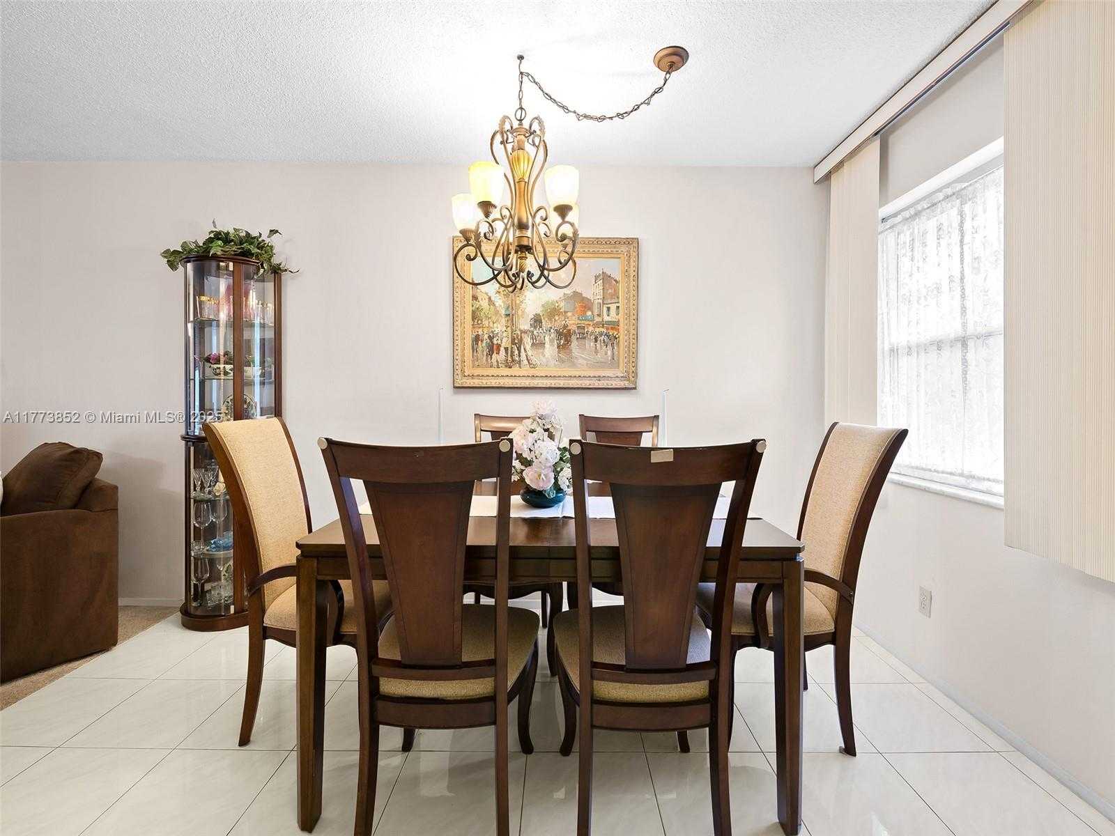 Small Image of 700 LAYNE BLVD #221, Hallandale Beach Number 4