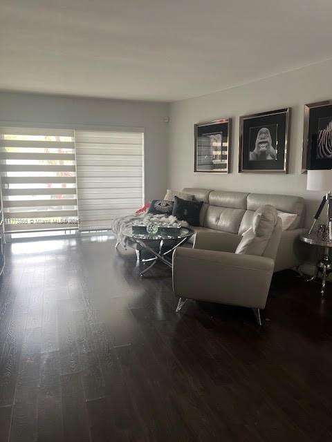 Small Image of 7430 Miami Lakes Dr, Miami Lakes, FL 33014, USA Number 10