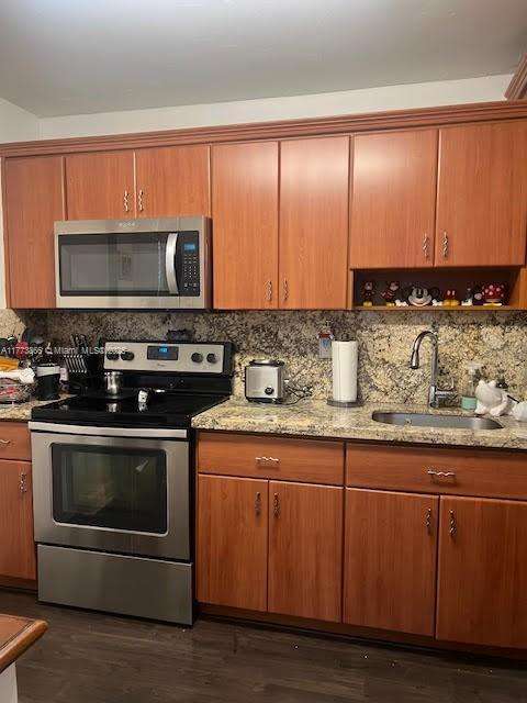Small Image of 7430 Miami Lakes Dr, Miami Lakes, FL 33014, USA Number 13