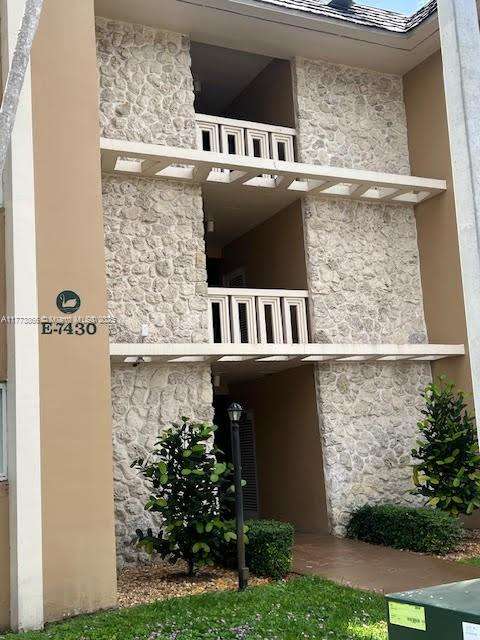Small Image of 7430 Miami Lakes Dr, Miami Lakes, FL 33014, USA Number 3