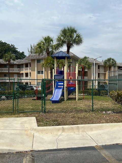 Small Image of 7430 Miami Lakes Dr, Miami Lakes, FL 33014, USA Number 6