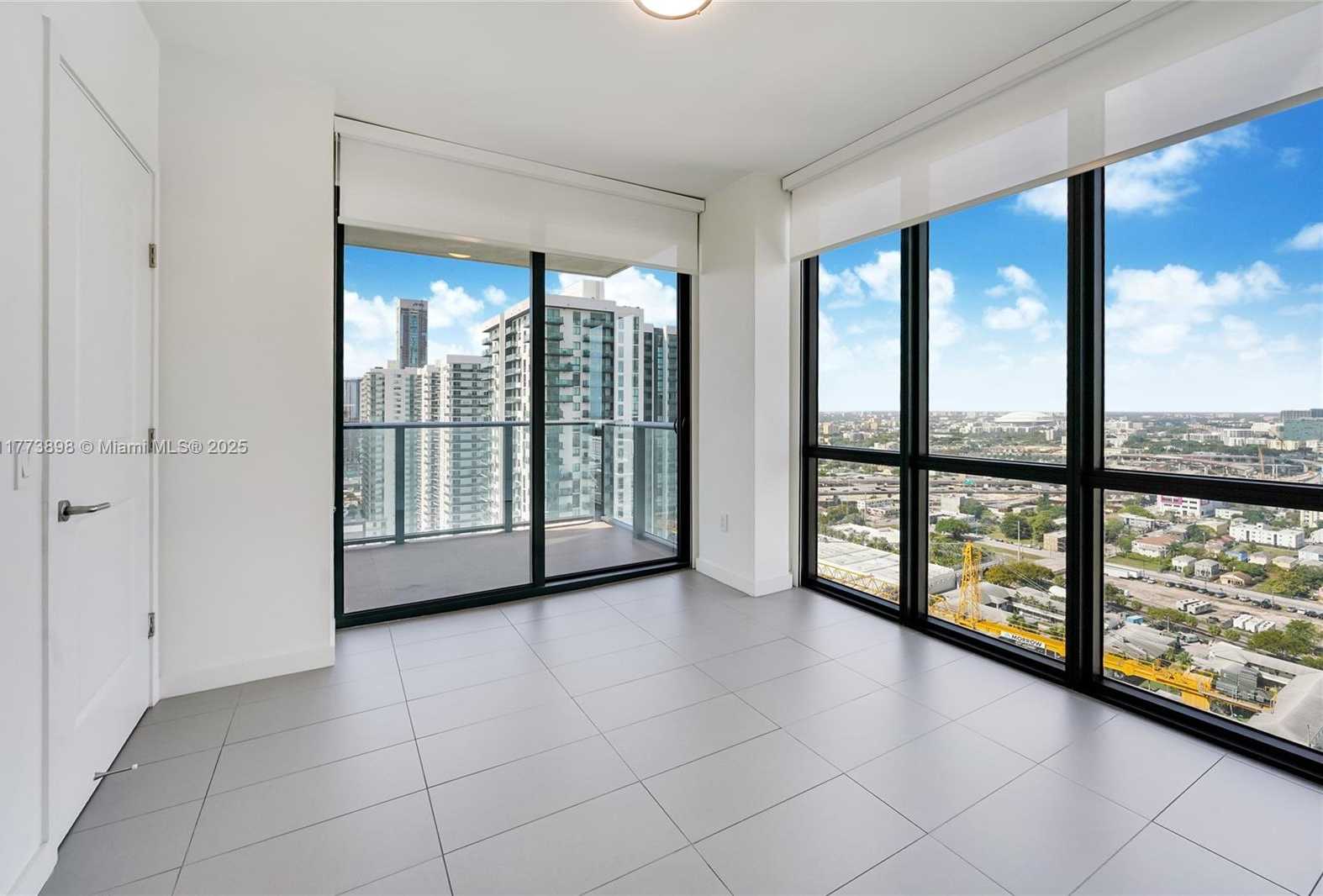Small Image of 1600 NORTH EAST 1ST AVE #2810, Miami Number 7