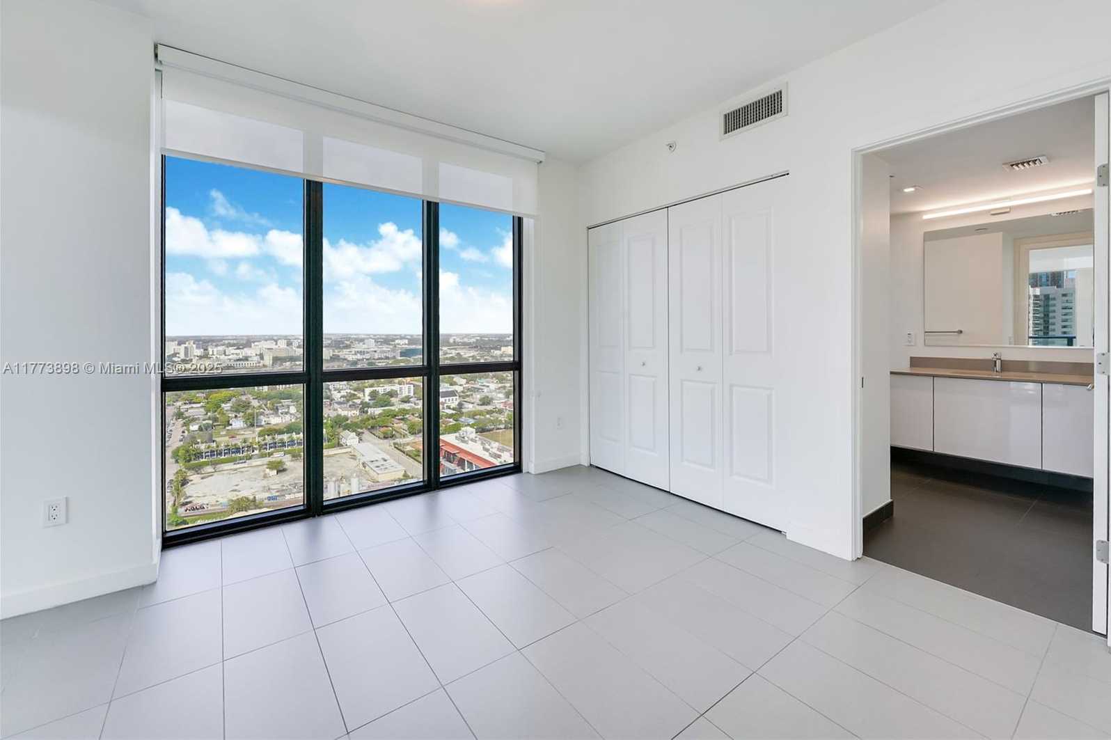 Small Image of 1600 NORTH EAST 1ST AVE #2810, Miami Number 8