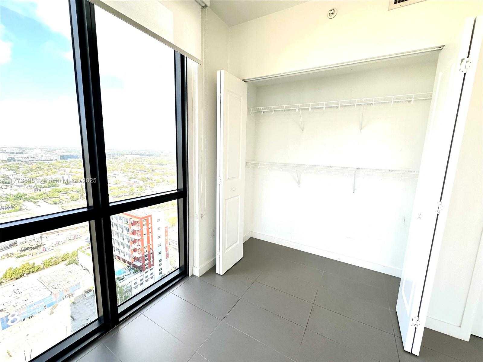 Small Image of 1600 NORTH EAST 1ST AVE #2810, Miami Number 9