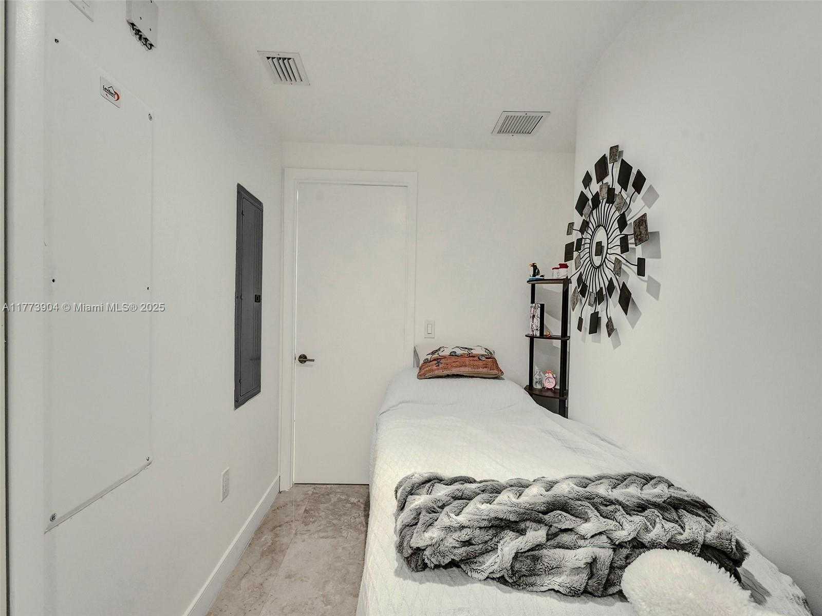 Small Image of 17001 COLLINS AVE #1807, Sunny Isles Beach Number 18