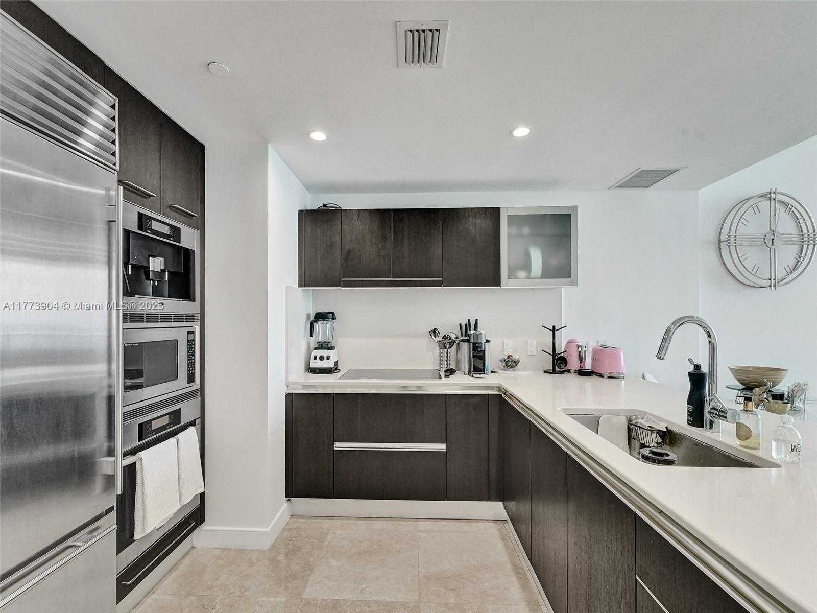 Small Image of 17001 COLLINS AVE #1807, Sunny Isles Beach Number 22