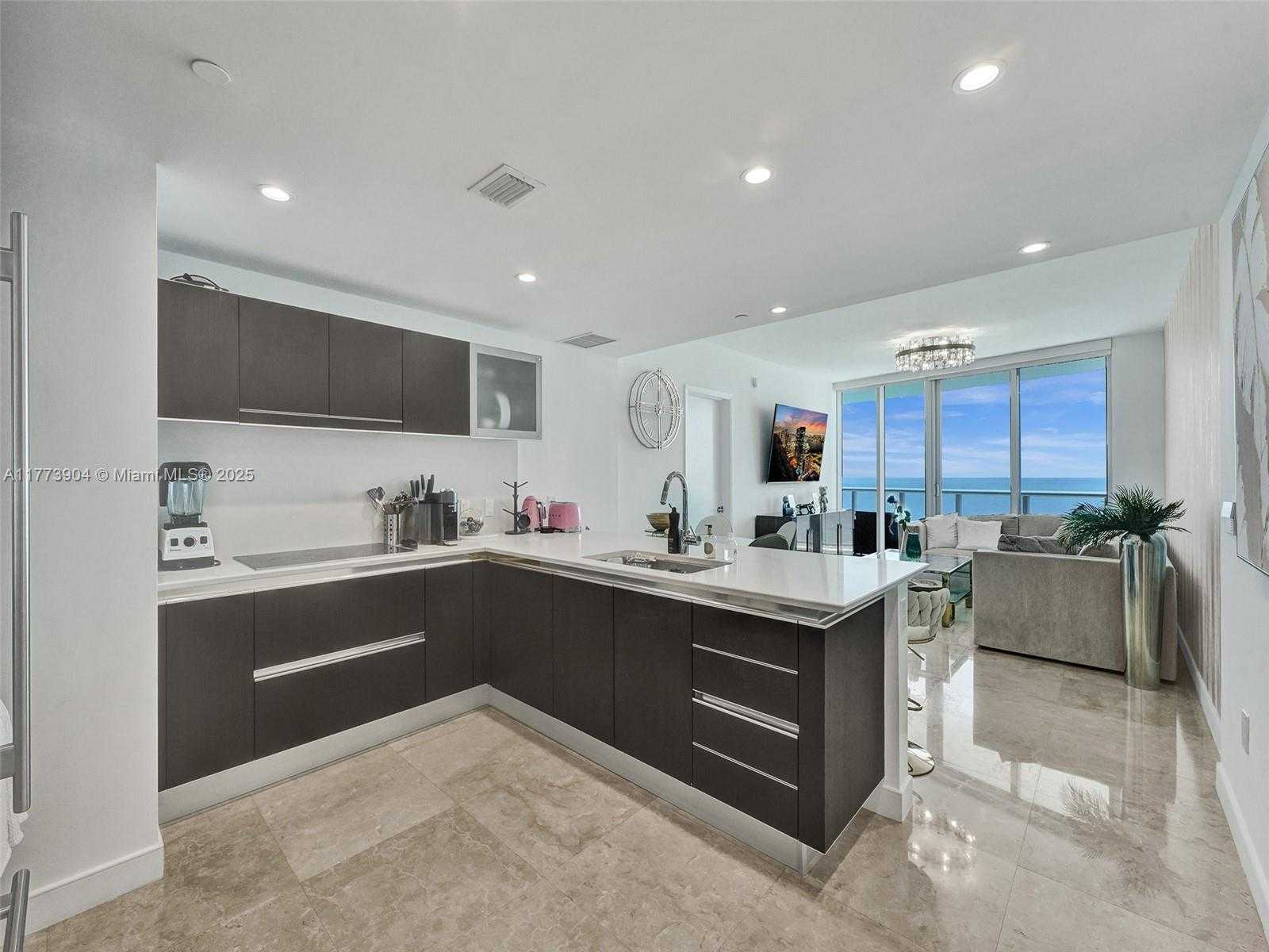 Small Image of 17001 COLLINS AVE #1807, Sunny Isles Beach Number 26
