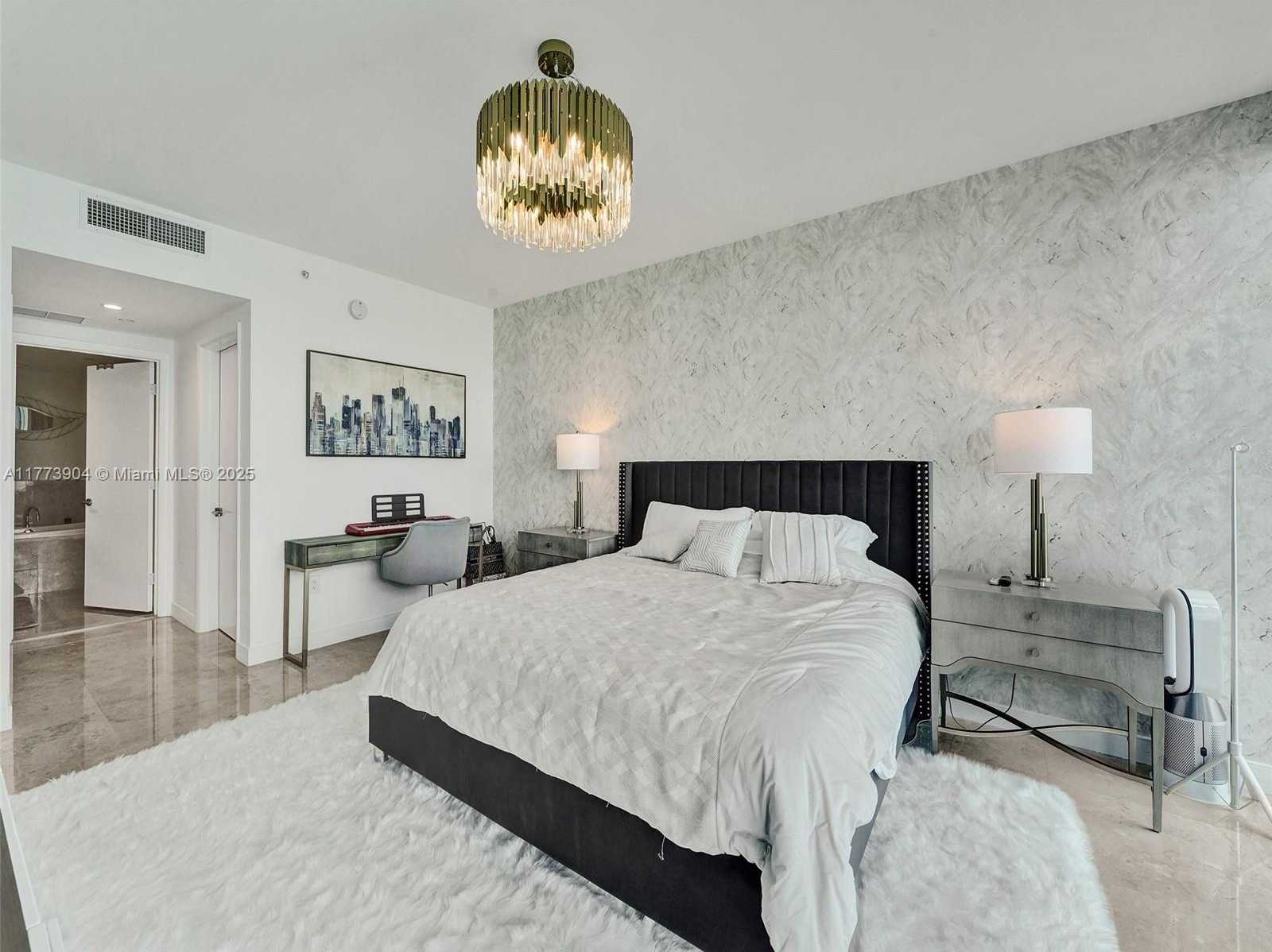 Small Image of 17001 COLLINS AVE #1807, Sunny Isles Beach Number 9