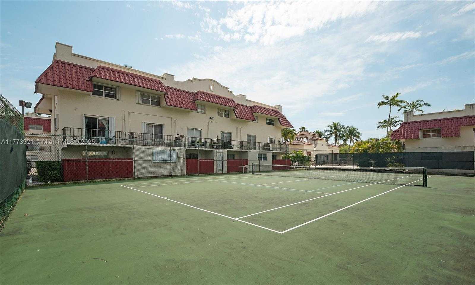 Small Image of 6709 NORTH KENDALL DR #227, Pinecrest Number 26