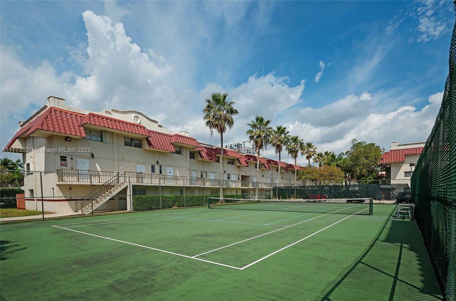 Small Image of 6709 NORTH KENDALL DR #227, Pinecrest Number 27
