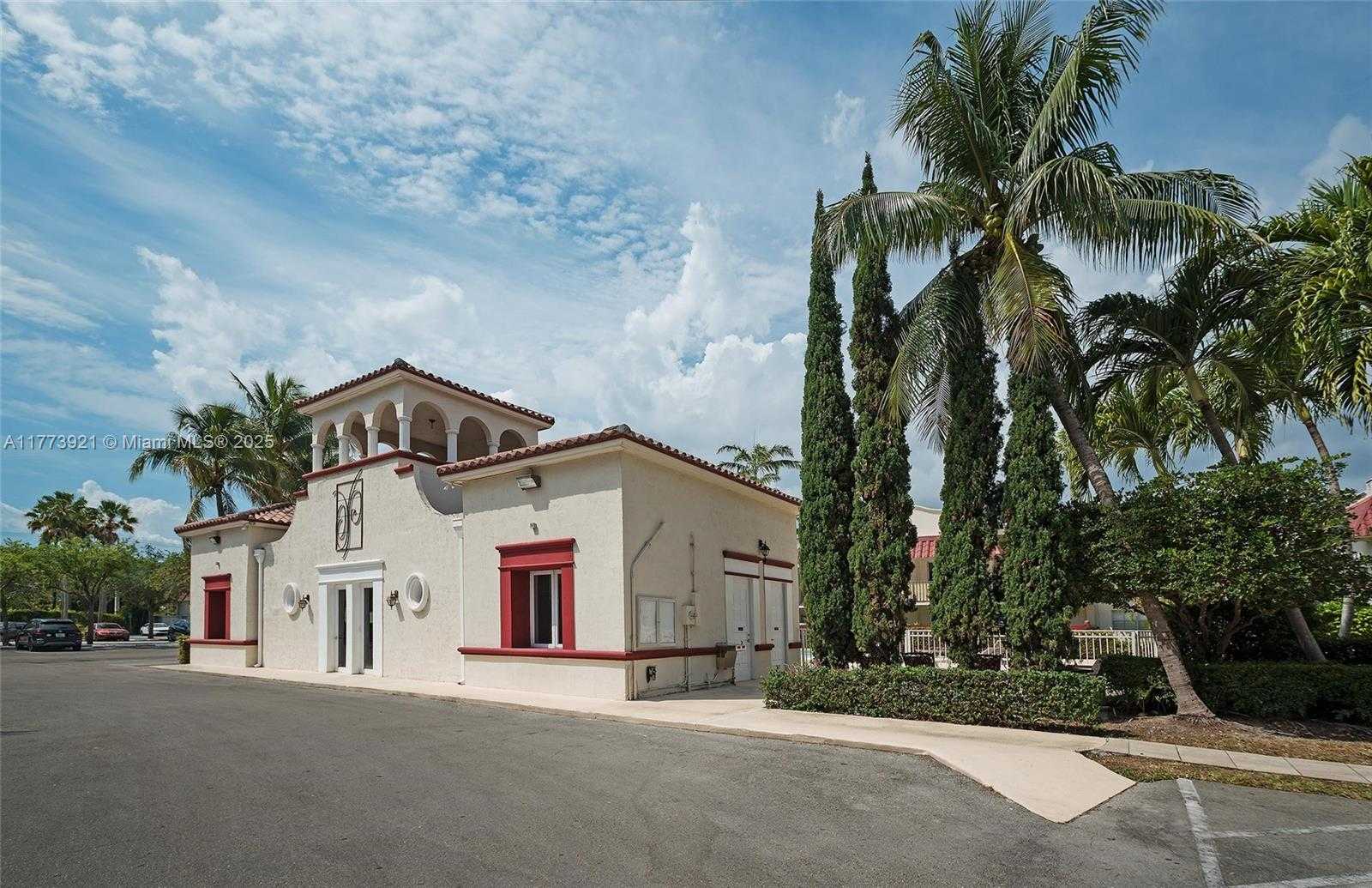 Small Image of 6709 NORTH KENDALL DR #227, Pinecrest Number 29