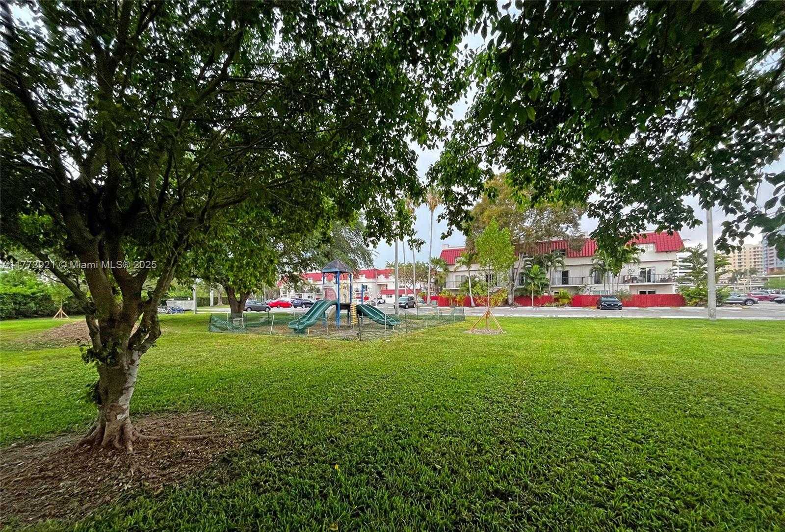 Small Image of 6709 NORTH KENDALL DR #227, Pinecrest Number 34