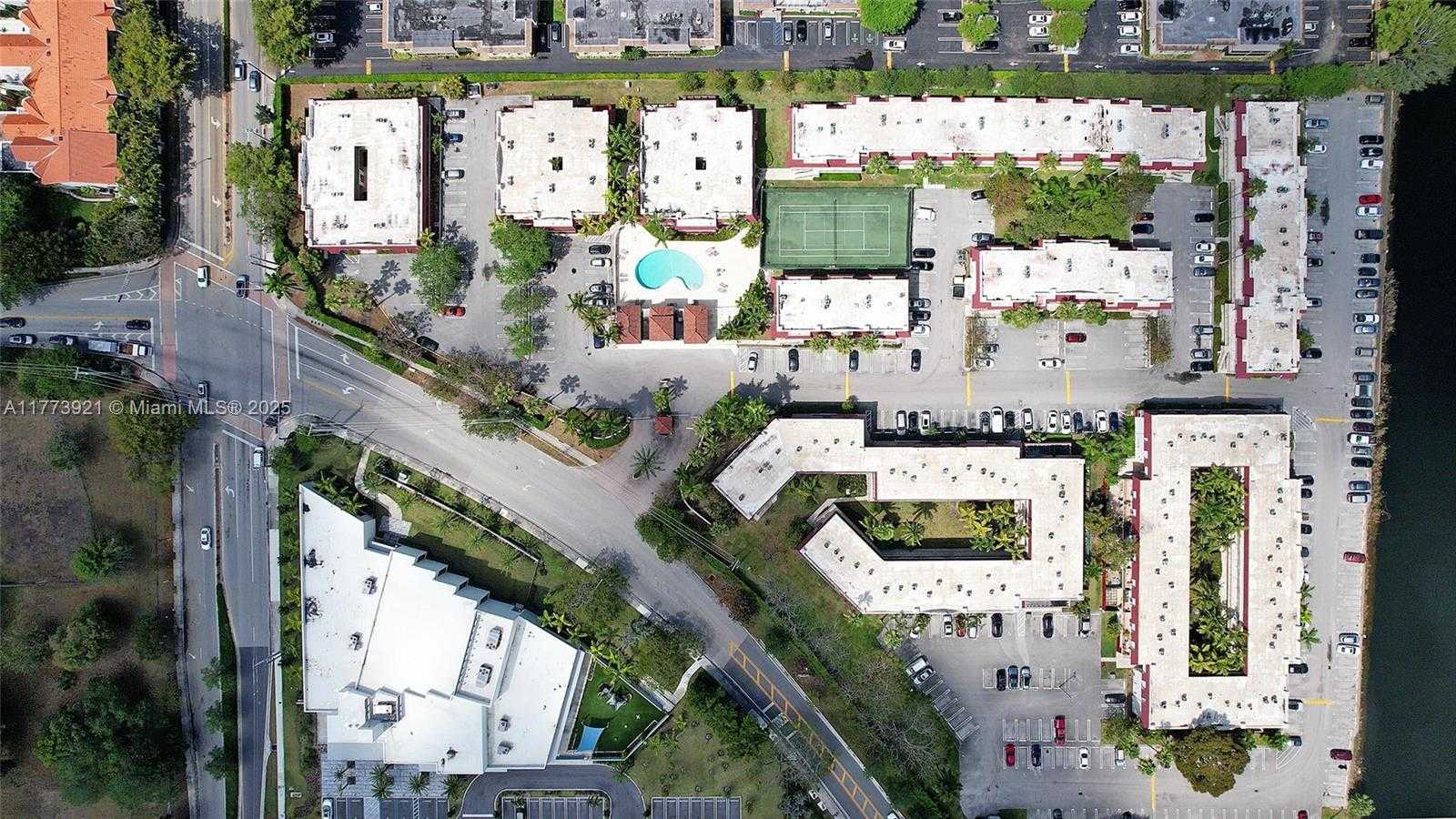 Small Image of 6709 NORTH KENDALL DR #227, Pinecrest Number 35