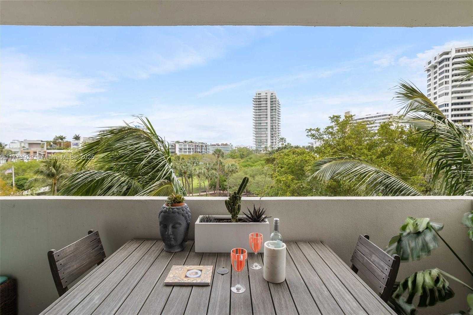 Small Image of 5 ISLAND AVE #4H, Miami Beach Number 14