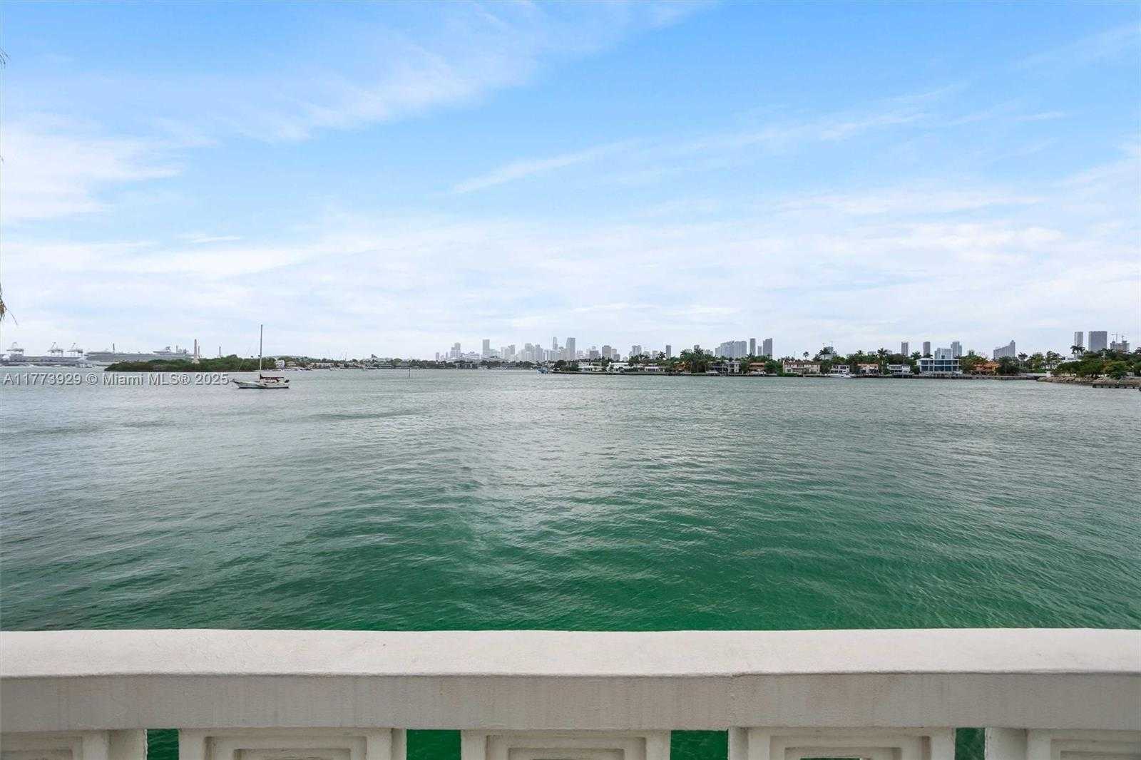 Small Image of 5 ISLAND AVE #4H, Miami Beach Number 25