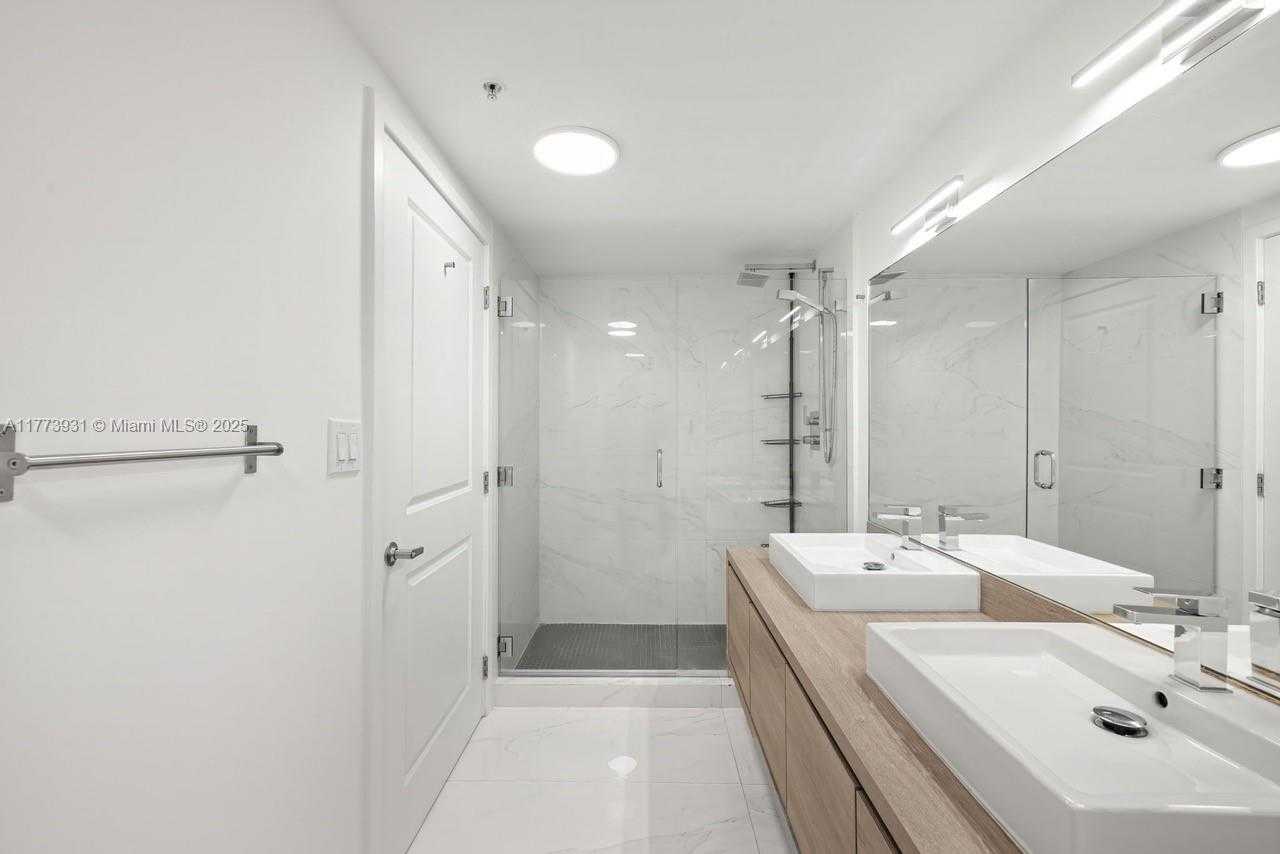 Small Image of 400 SUNNY ISLES BLVD #1602, Sunny Isles Beach Number 13