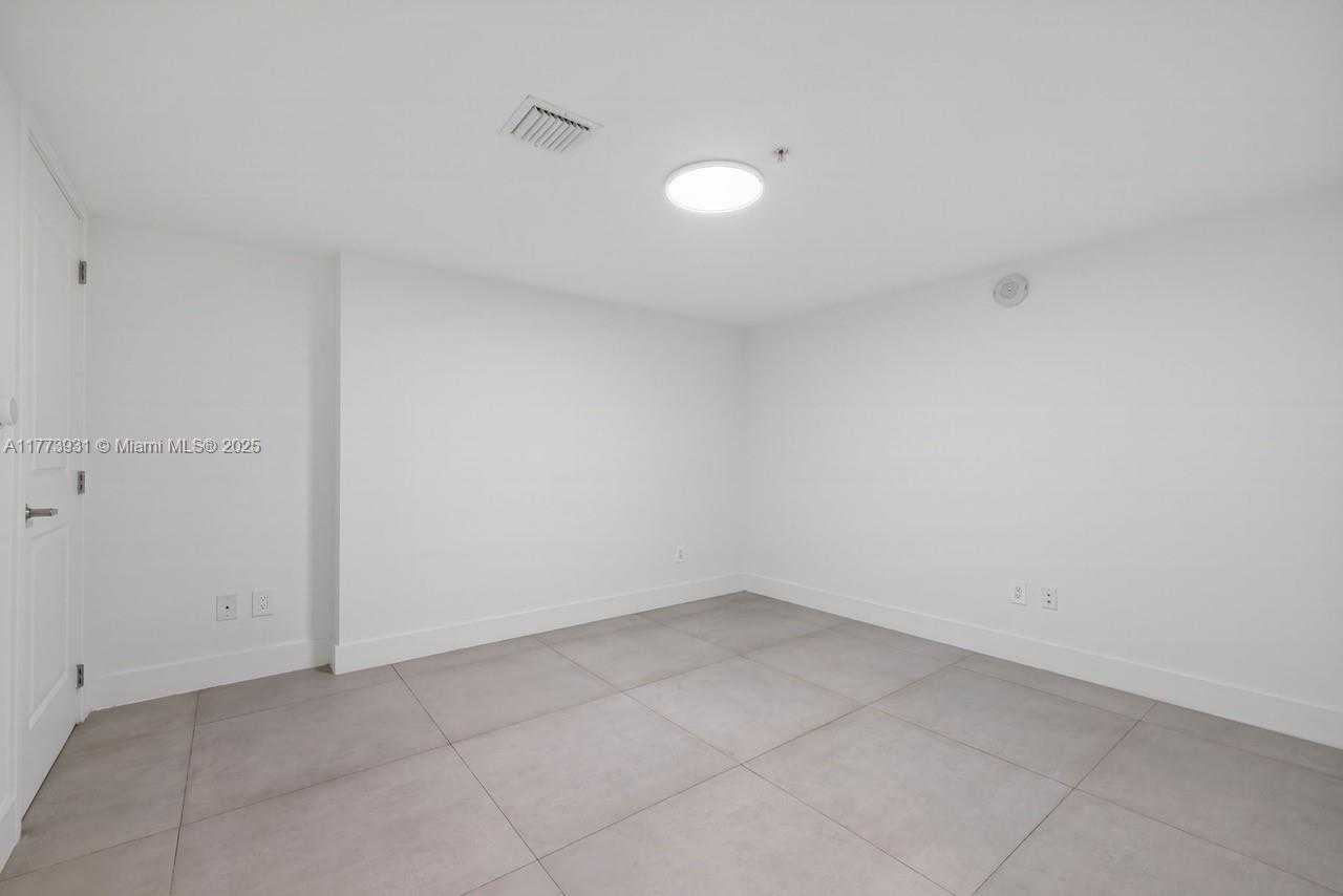 Small Image of 400 SUNNY ISLES BLVD #1602, Sunny Isles Beach Number 15