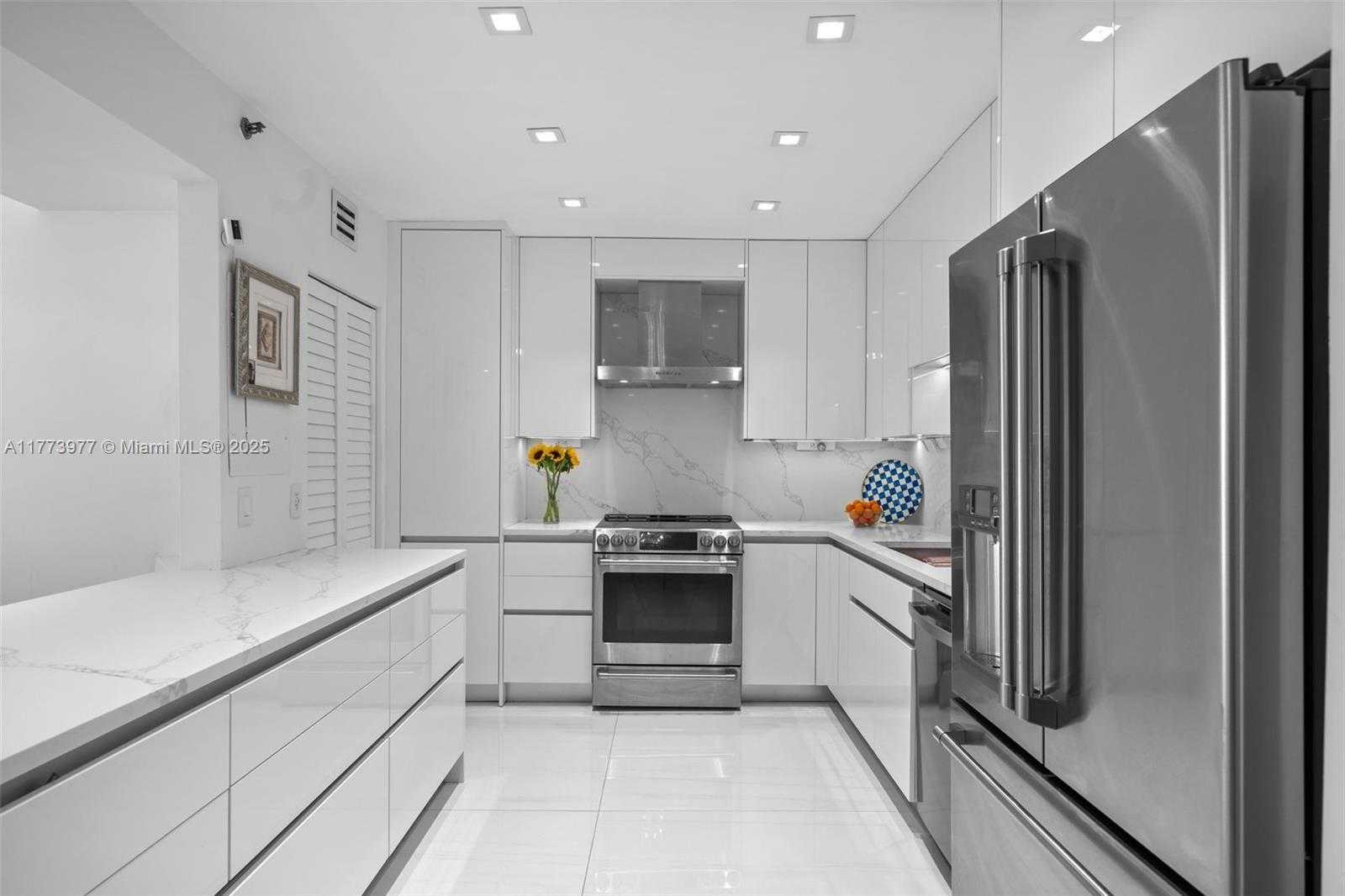 Small Image of 9455 COLLINS AVE #703, Surfside Number 4