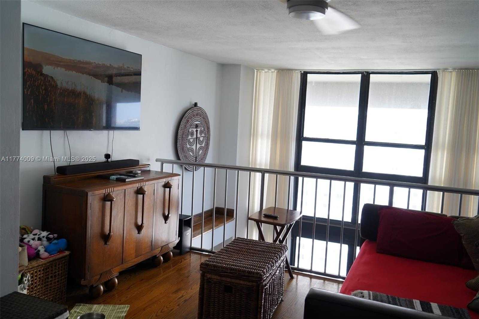 Small Image of 600 NORTH EAST 36TH ST #PH15, Miami Number 10