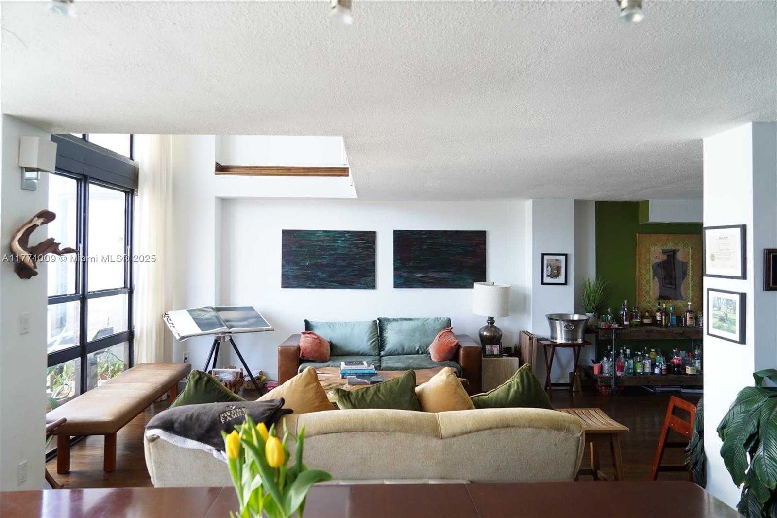 Small Image of 600 NORTH EAST 36TH ST #PH15, Miami Number 4