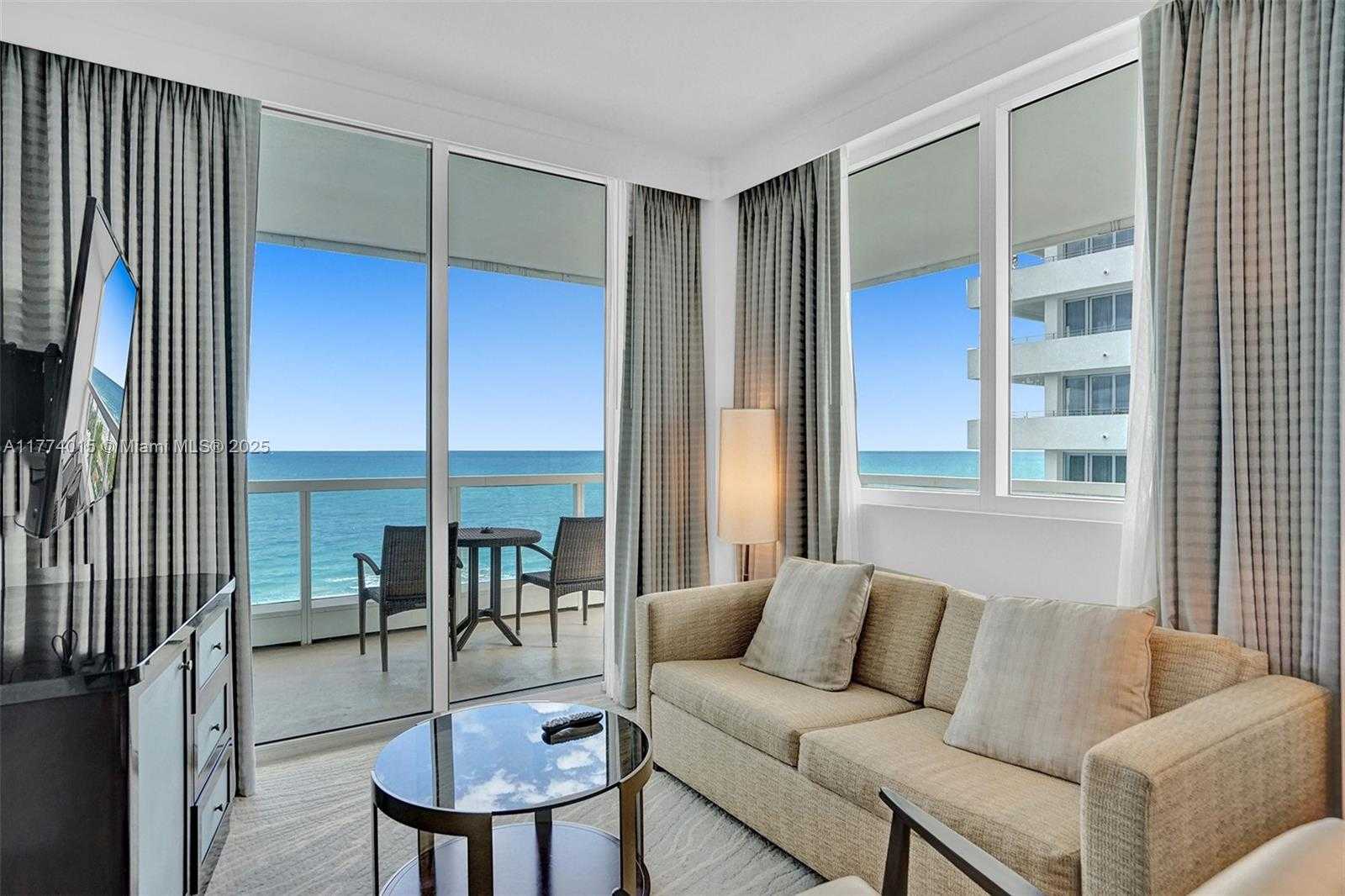 Small Image of 4391 COLLINS AVE #913/914, Miami Beach Number 11