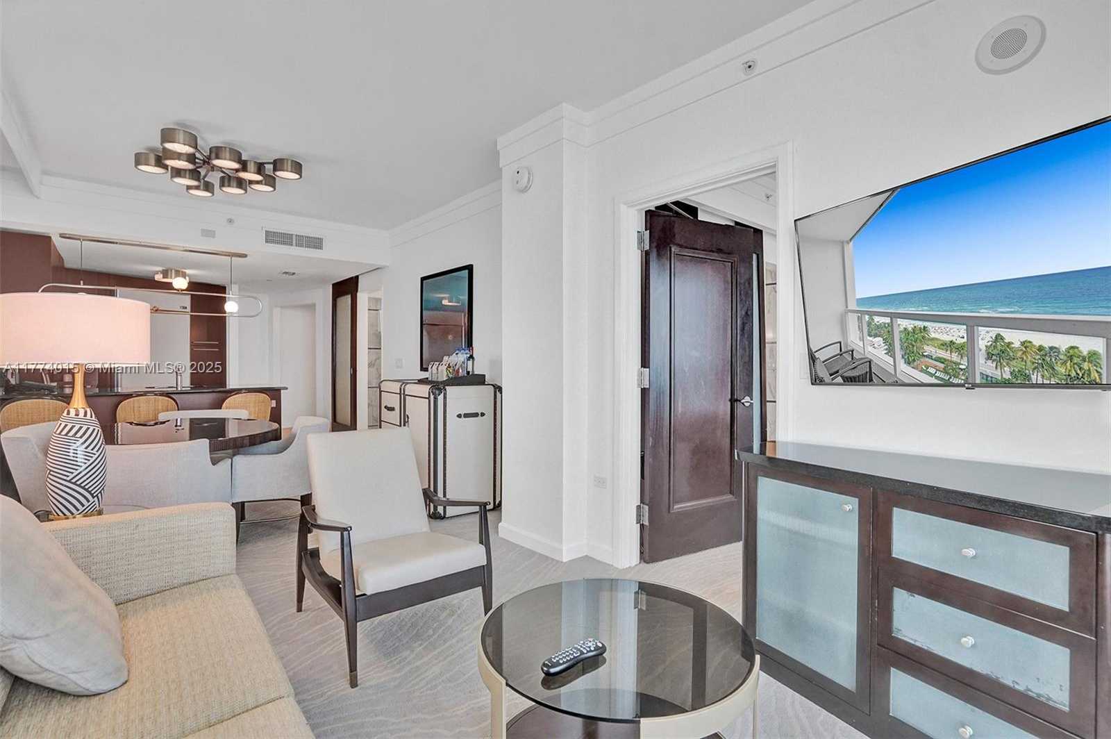 Small Image of 4391 COLLINS AVE #913/914, Miami Beach Number 16