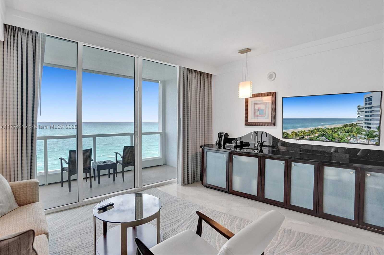 Small Image of 4391 COLLINS AVE #913/914, Miami Beach Number 35