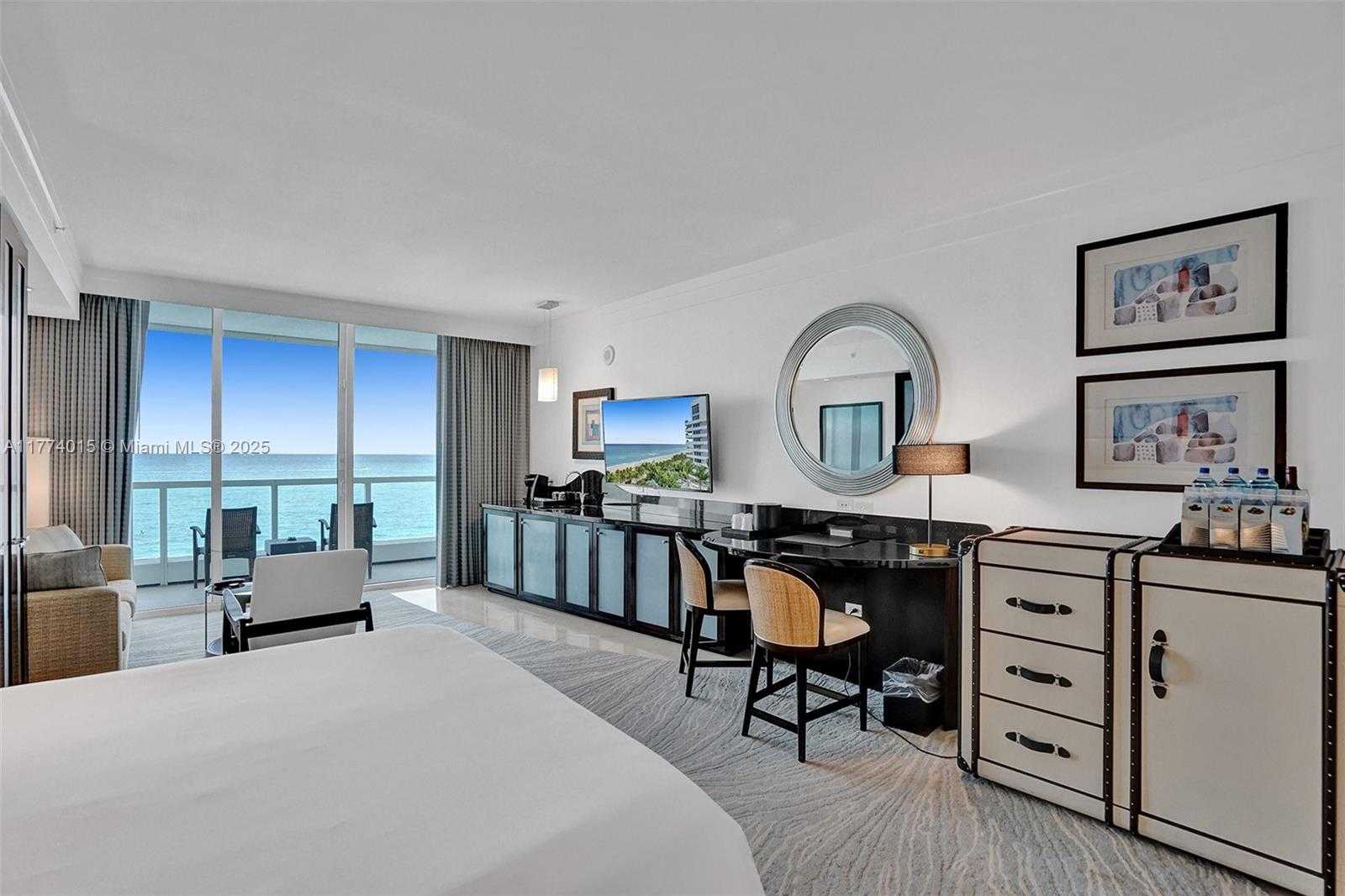 Small Image of 4391 COLLINS AVE #913/914, Miami Beach Number 36