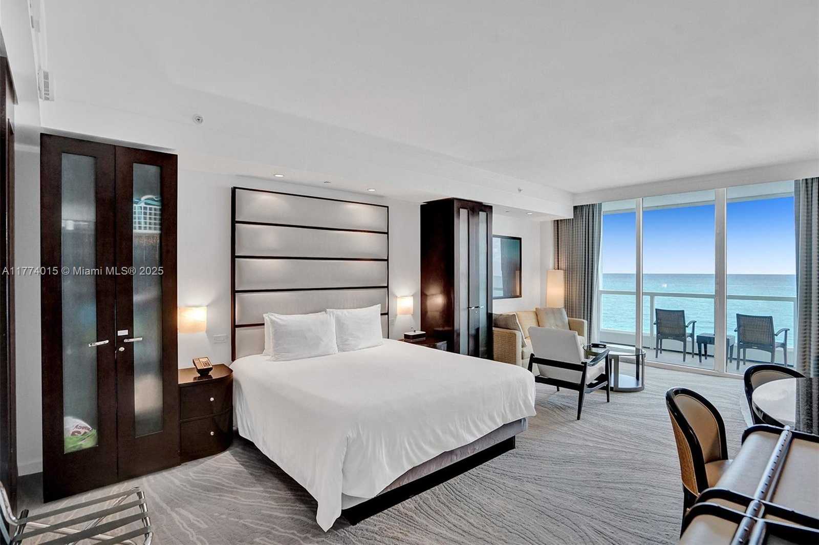 Small Image of 4391 COLLINS AVE #913/914, Miami Beach Number 37