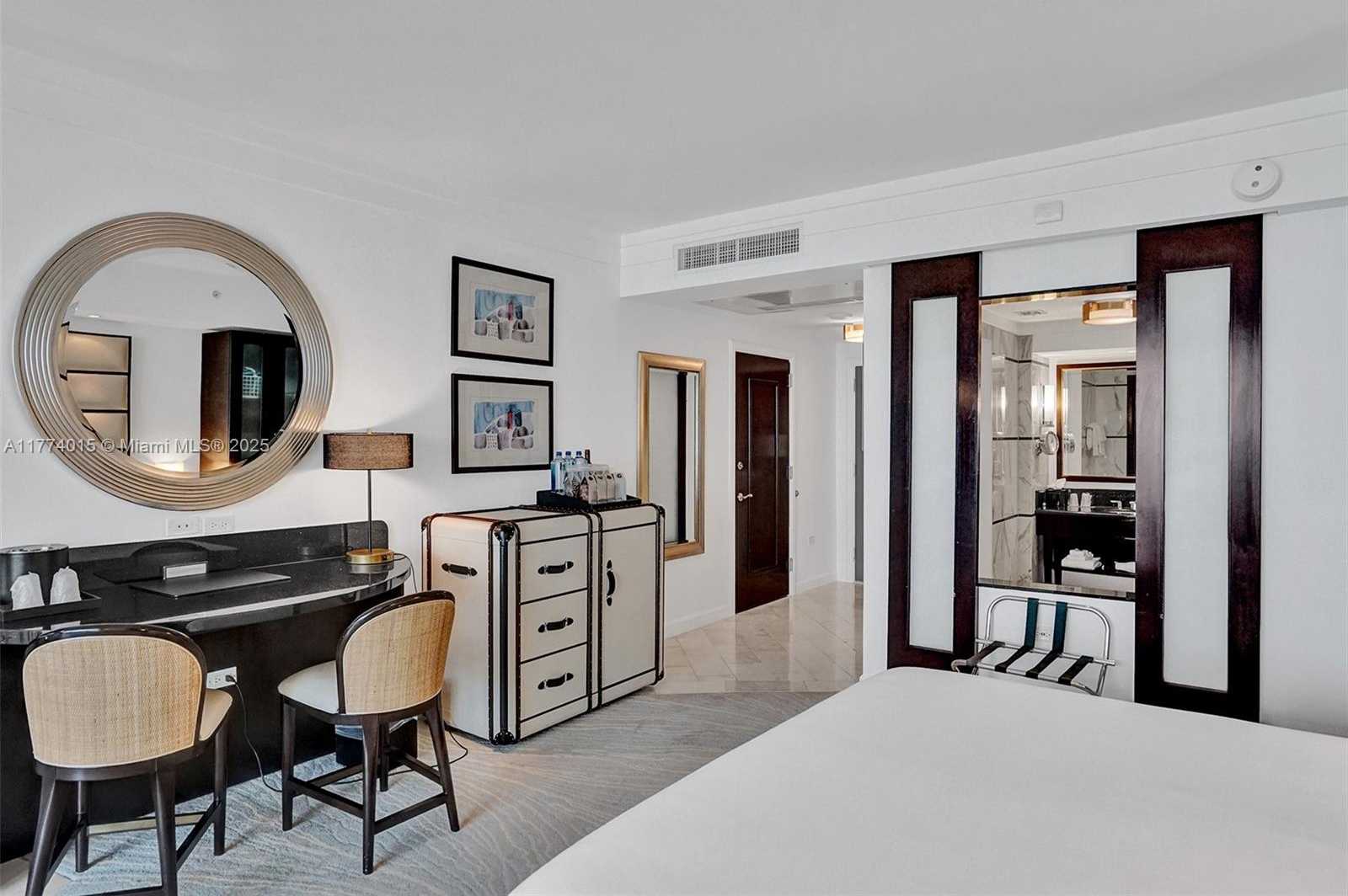 Small Image of 4391 COLLINS AVE #913/914, Miami Beach Number 39