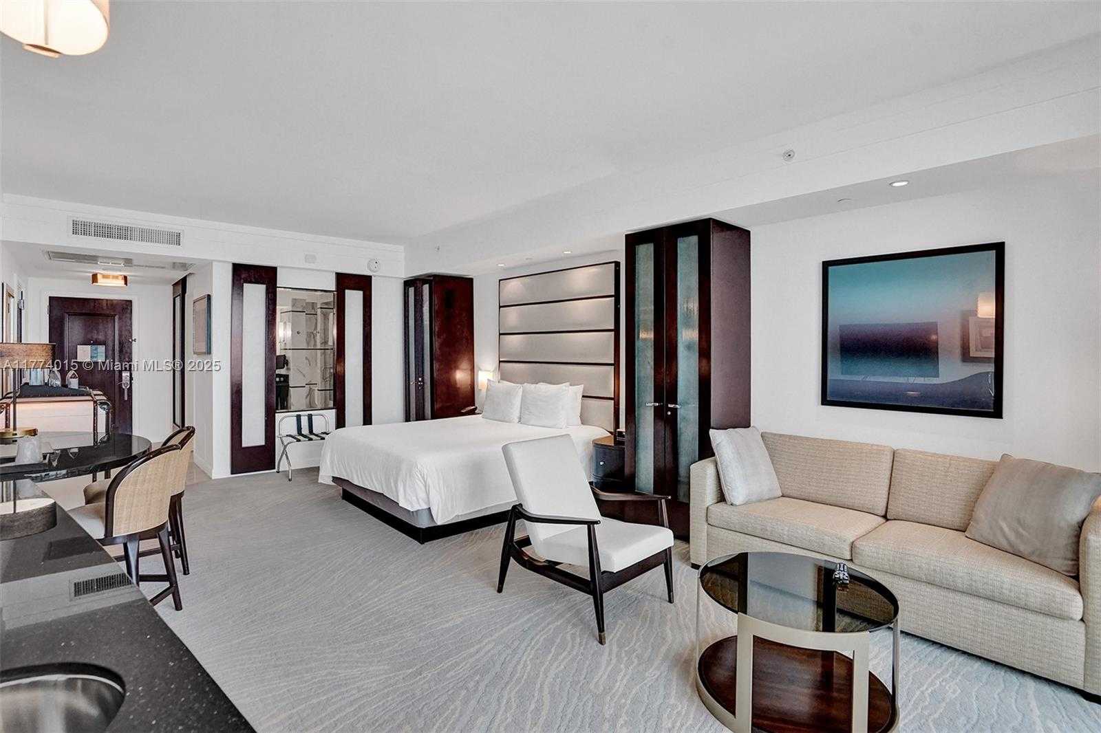 Small Image of 4391 COLLINS AVE #913/914, Miami Beach Number 41