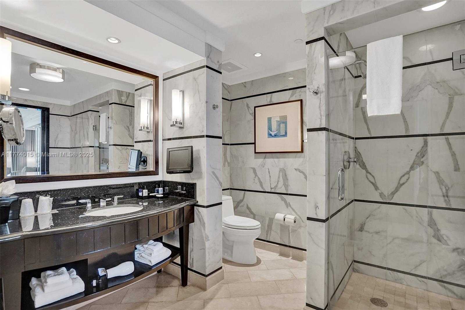 Small Image of 4391 COLLINS AVE #913/914, Miami Beach Number 44
