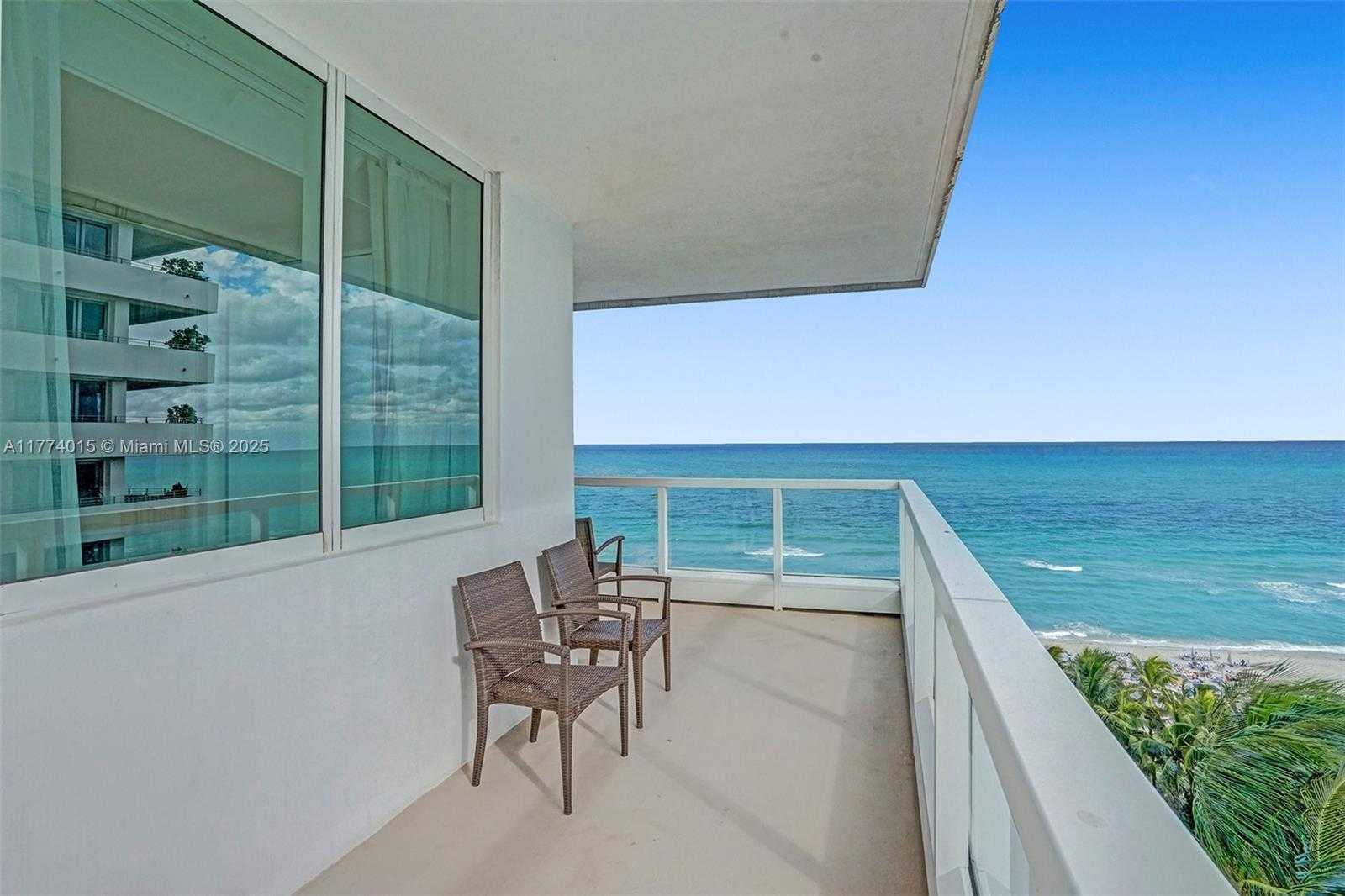 Small Image of 4391 COLLINS AVE #913/914, Miami Beach Number 5