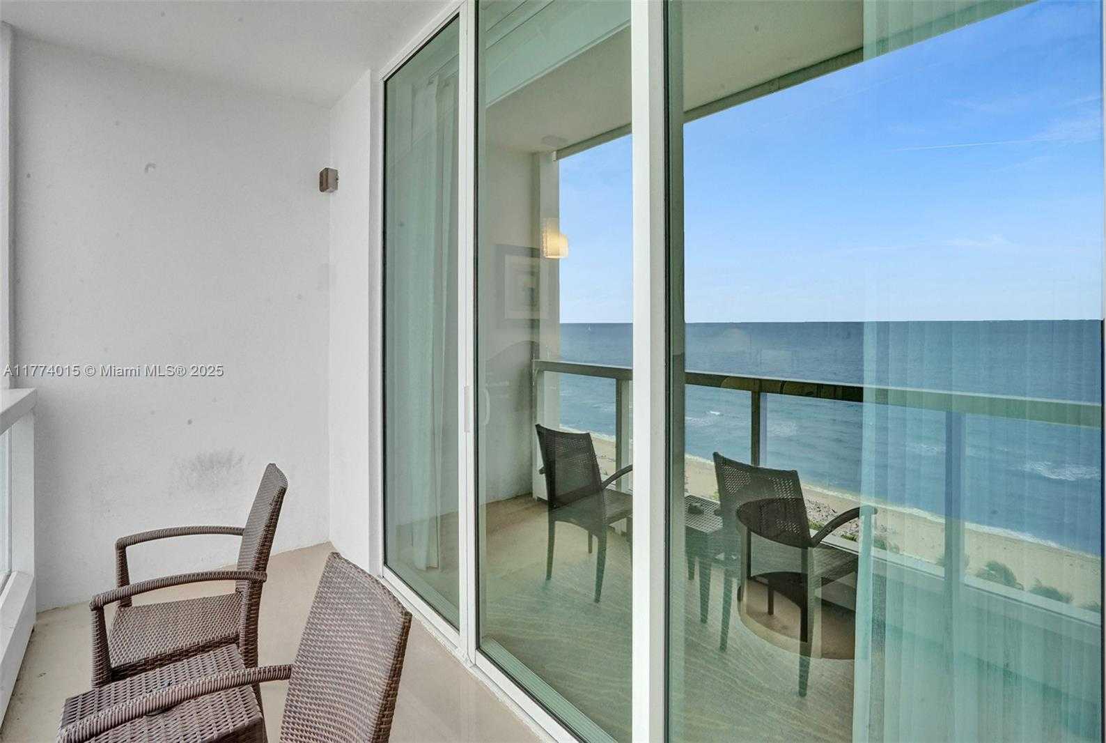 Small Image of 4391 COLLINS AVE #913/914, Miami Beach Number 56