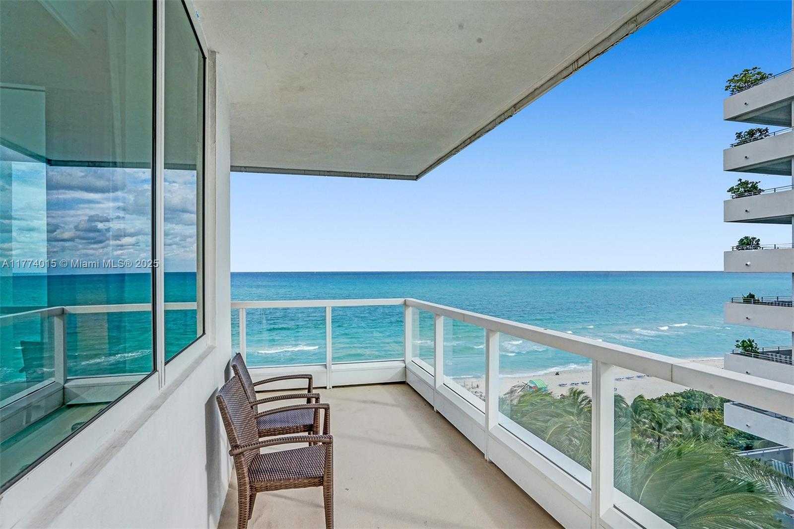 Small Image of 4391 COLLINS AVE #913/914, Miami Beach Number 7