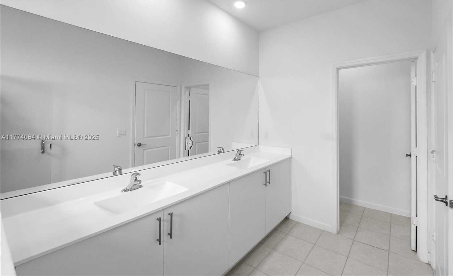 Small Image of 5534 NORTH WEST 27TH PL #1, Lauderhill Number 22