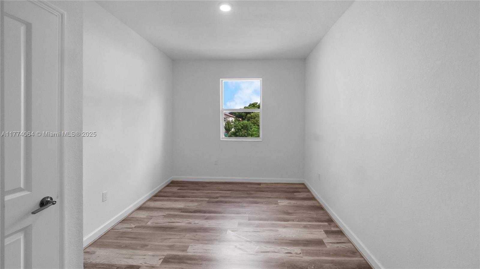 Small Image of 5534 NORTH WEST 27TH PL #1, Lauderhill Number 25