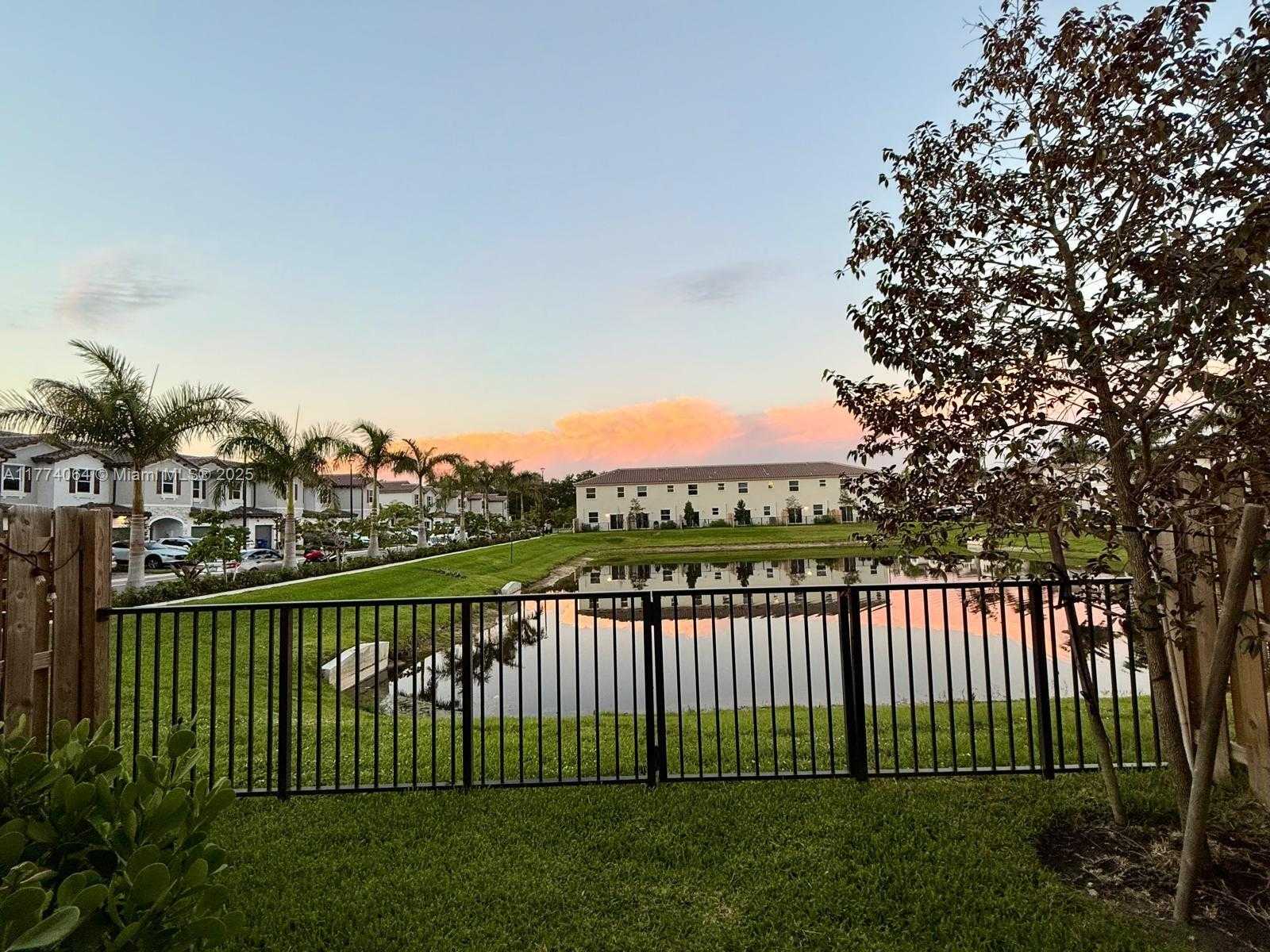 Small Image of 5534 NORTH WEST 27TH PL #1, Lauderhill Number 42