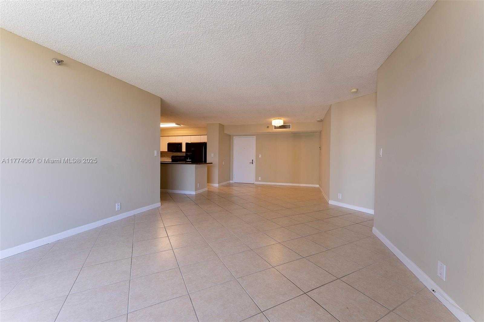 Small Image of 3530 MYSTIC POINTE DR #2207, Aventura Number 16