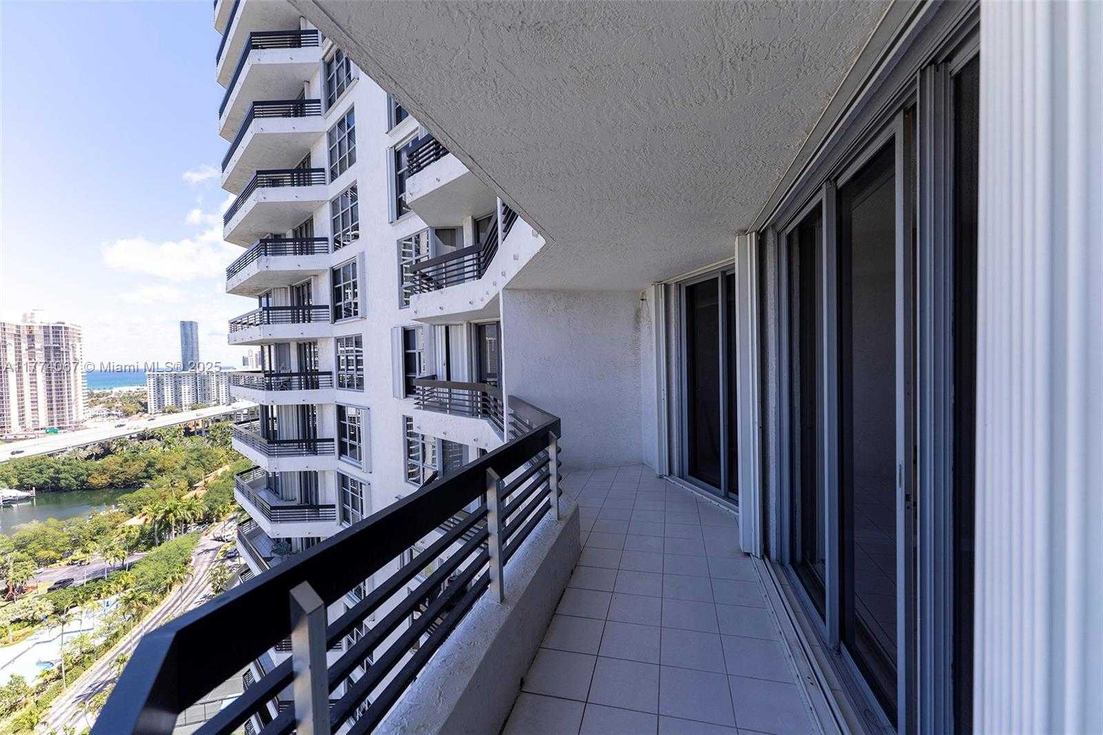 Small Image of 3530 MYSTIC POINTE DR #2207, Aventura Number 3