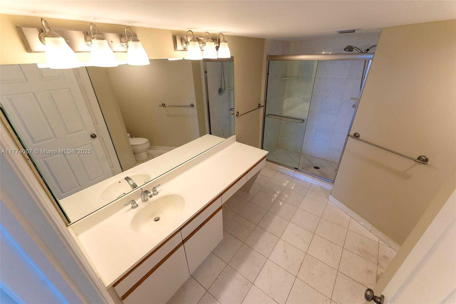 Small Image of 3530 MYSTIC POINTE DR #2207, Aventura Number 36