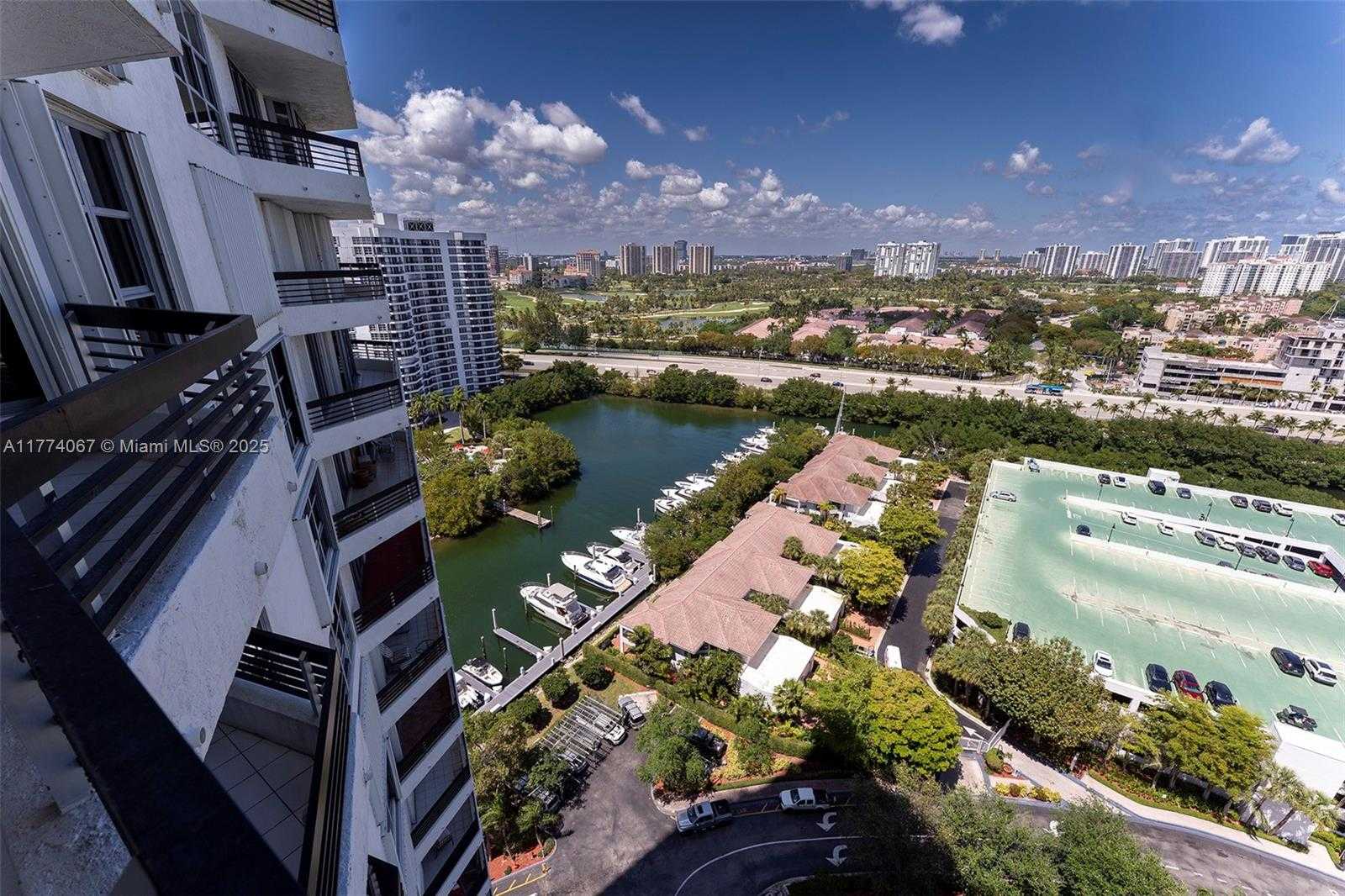 Small Image of 3530 MYSTIC POINTE DR #2207, Aventura Number 41