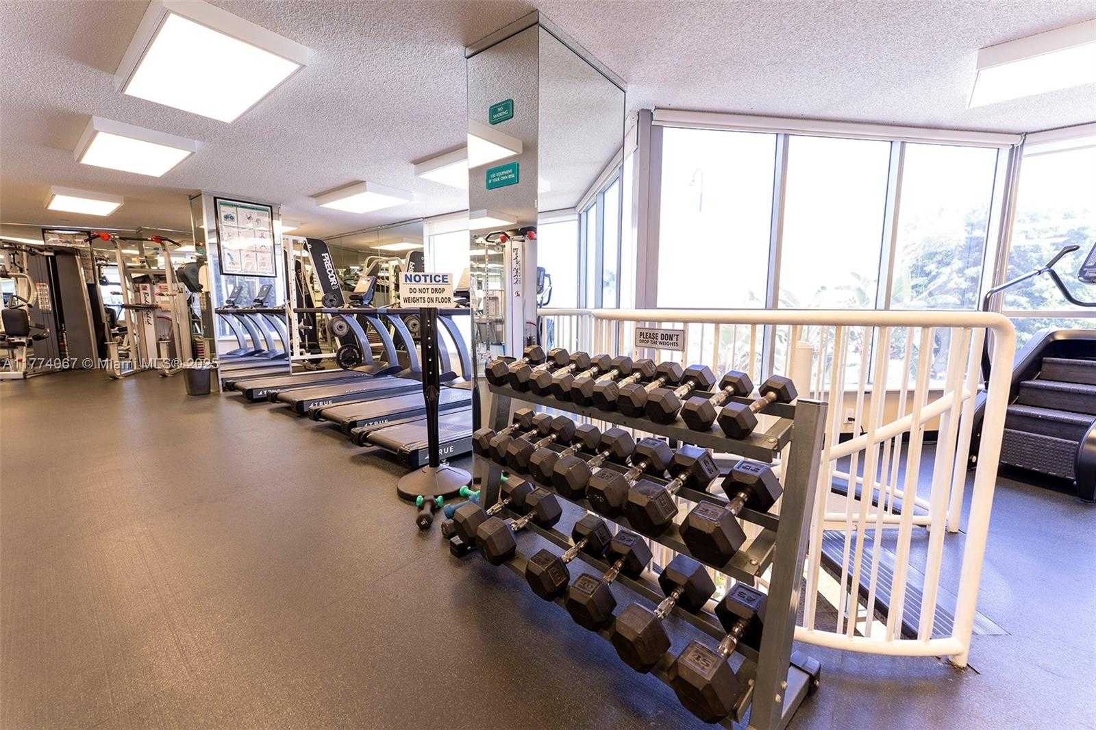 Small Image of 3530 MYSTIC POINTE DR #2207, Aventura Number 45