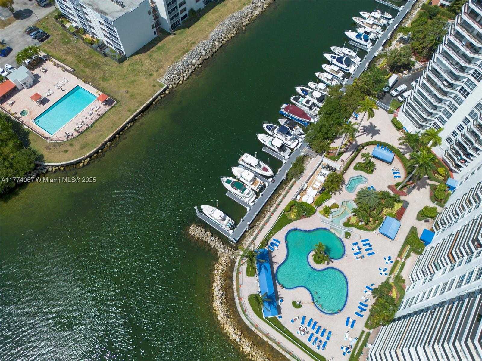 Small Image of 3530 MYSTIC POINTE DR #2207, Aventura Number 9