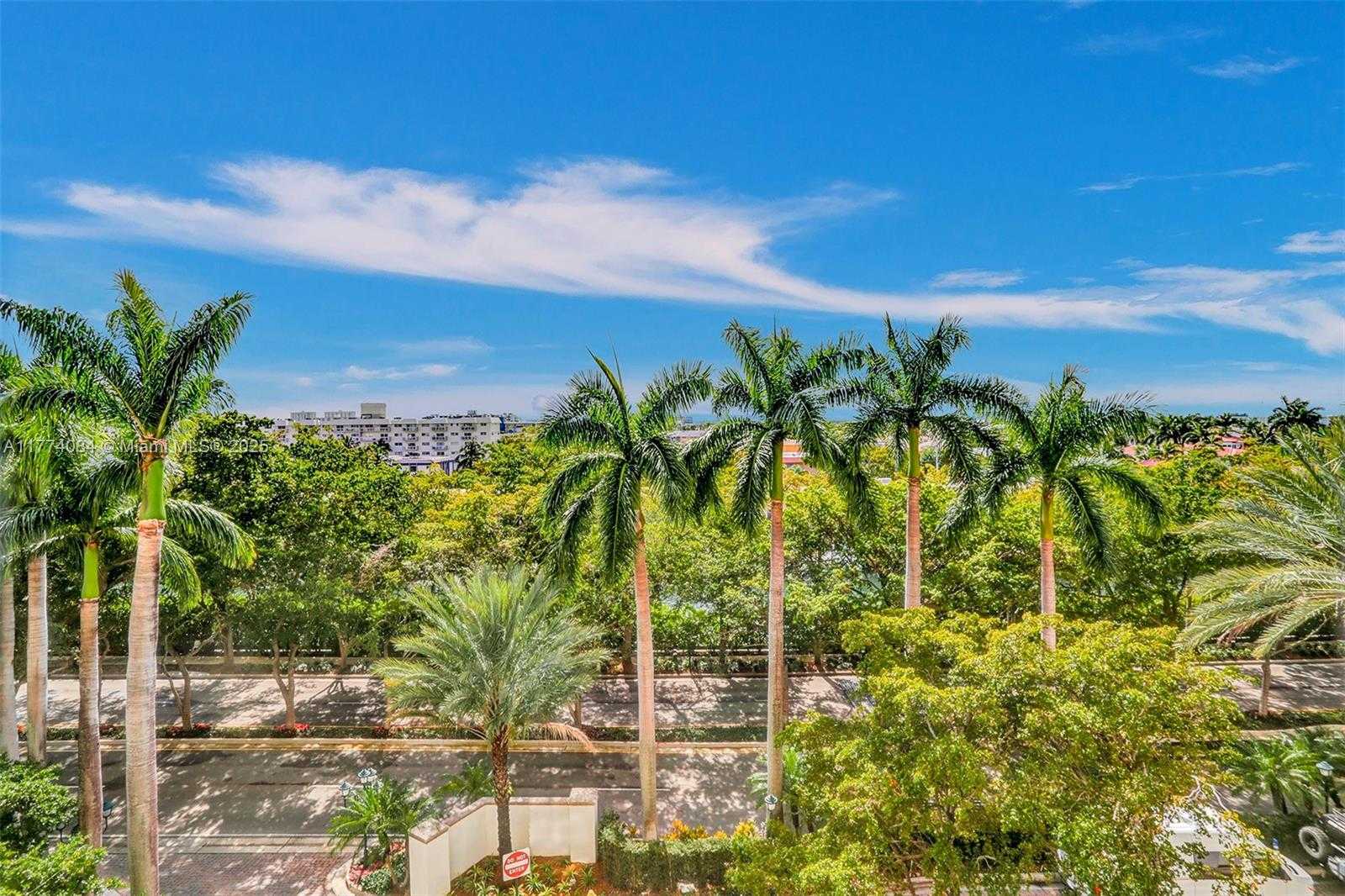 Small Image of 2000 ISLAND BLVD #503, Aventura Number 16