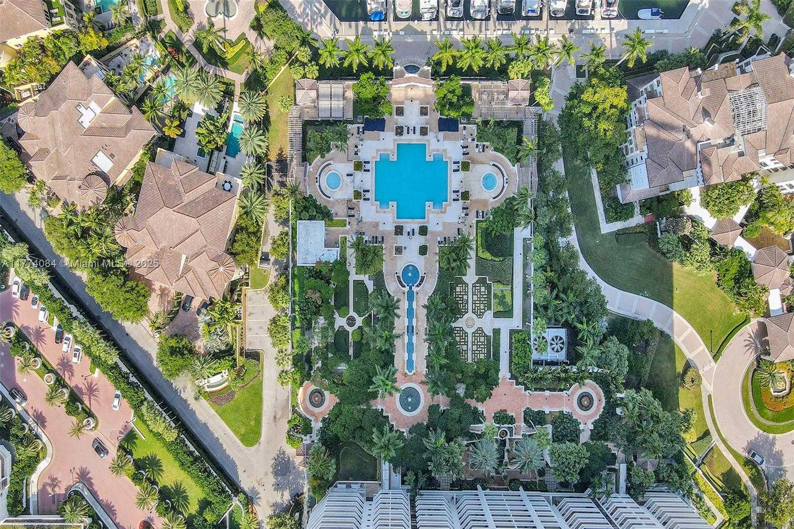 Small Image of 2000 ISLAND BLVD #503, Aventura Number 22