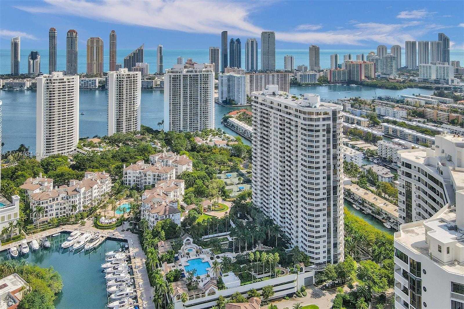 Small Image of 2000 ISLAND BLVD #503, Aventura Number 23